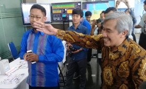 sjarief saat mengunjungi pameran_02
