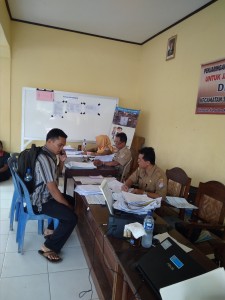 DINAS KEPENDUDUKAN DAN PENCATATAN SIPIL KABUPATEN CILACAP BERIKAN PELAYANAN PRIMA UNTUK PEMOHON AKTA KELAHIRAN DAN AKTA KEMATIAN