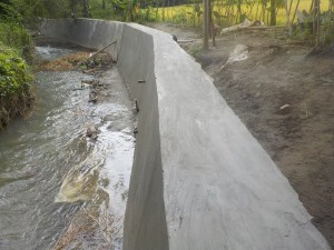 PT. RUHUL FATEYA CONTRACTOR PERBAIKI  KEMBALI BANGUNAN YANG ROBOH