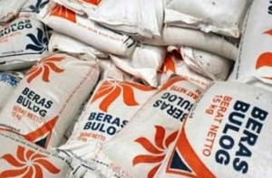 KETUA BPD PERTANYAKAN PENJUALAN RASKIN DI DESA RENGASDENGKLOK SELATAN