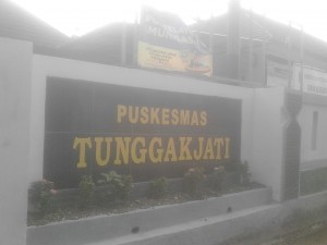 OBAT UNTUK PENCEGAHAN PENYAKIT KAKI GAJAH DI BAKAR OLEH PUSKESMAS TUNGGAK JATI