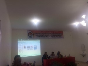 TINGKATKAN PENGAWASAN PARTISIPATIF, PANWASLU SAWAHLUNTO GELAR RAKOR DI HOTEL OMBILIN SAWAHLUNTO