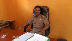 PONIMAN KEPALA DESA SIMPUR YANG BARU DI LANTIK SIAP LANJUTKAN PROGRAM BARU