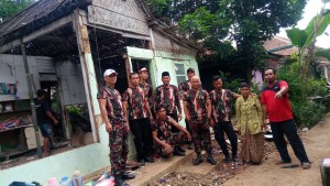 WARGA  BANYUMAS MENDAPATKAN BANTUAN DARI DESA SEBESAR 4 JUTA UNTUK  PROGRAM BEDAH RUMAH