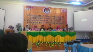 KPU PASAMAN UMUMKAN 13 PARPOL LULUS VERIFIKASI 2 PARPOL TAHAP PERBAIKAN