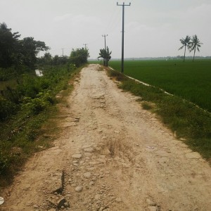 Rusaknya Jalan Penghubung Antara Desa