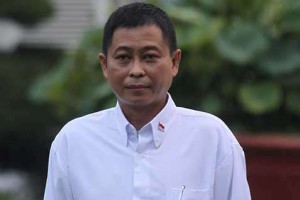Menteri ESDM Ikut Prosesi Samana Santa di Larantuka