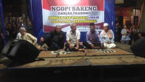 Ganjar Pranowo Kunjungi Warga Desa Karangmoncol