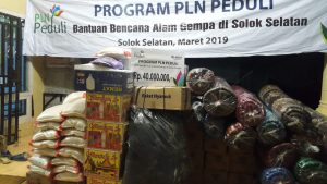PLN Peduli Serahkan Bantuan Bagi Korban Gempa Solsel