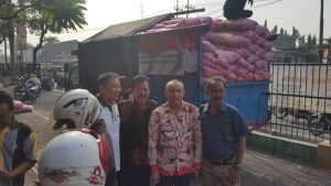 Kementan Kembali Operasi Pasar Bawang Putih di  Pasar Wonokromo Jawa Timur