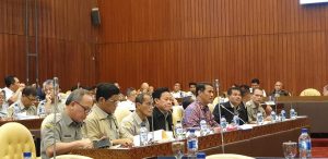 Mentan Amran Banjir Apresiasi dalam Raker di DPR