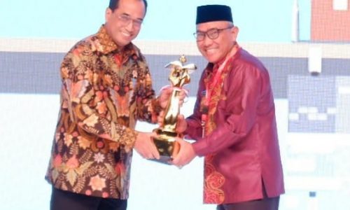 Pemkot Depok Meraih Piala Wahana Tata Nugraha ( WTN ) Dari Kementerian Perhubungan