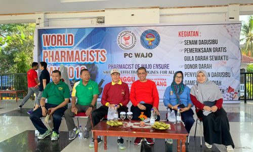 Bupati Wajo menghadiri acara World Pharmacists Day 2019 di Lapangan Merdeka Sengkang