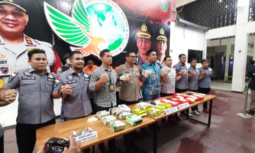 Subdit 3 Ditresnarkoba PMJ ungkap 2 kasus Narkotika jenis sabu jaringan Malaysia-Riau- Jakarta dan Batam – Jakarta