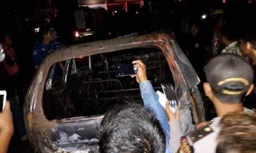 SPBU Bungi Kabupaten Pinrang Kebakaran,di duga api dari mobil pick up yang konslet