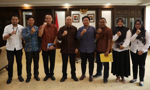 Menkop dan UKM Support Ide  Warung Pintar