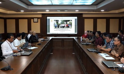 Menteri Koperasi dan UKM Tawarkan Bisnis Kemitraan di Lingkungan Perhutanan Sosial