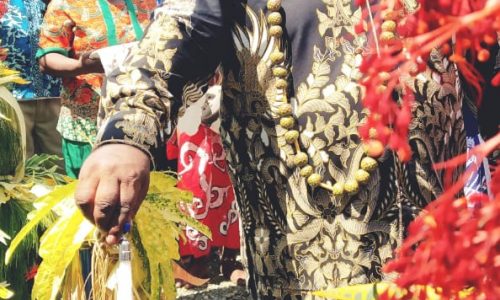 Bupati Isaias Resmikan SPAM di Kampung Makimi, Warga Bersuka Cita