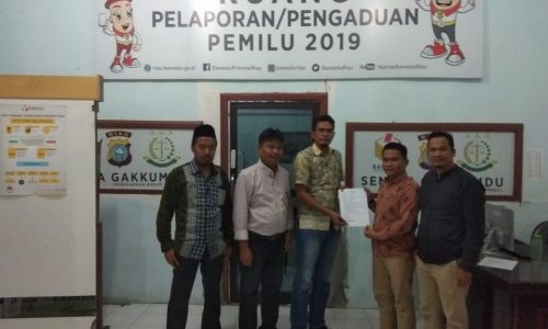 Bawaslu Pelalawan Riau di laporkan ke DKPP dan Bawaslu.