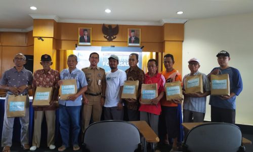 NH Zakat Kita dan Kitabisa.Com Bagikan 200 Paket Personal Hygiene Kit di Kelurahan Cipinang Melayu