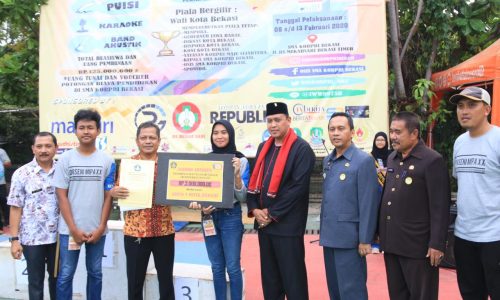 Wakil Wali kota Bekasi tutup kegiatan Porseni Mipa XX di SMA Korpri kota Bekasi.
