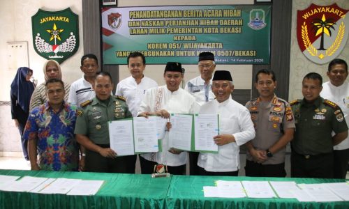 Pemerintah kota Bekasi Tanda Tangani dan serahkan Perjanjian Hibah kepada KOREM 051 untuk dipergunakan KODIM 0507.
