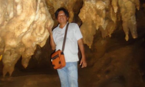 Wisatawan Bule Kagumi Gua Janjian Sawahlunto