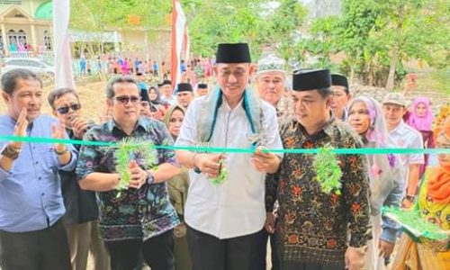 Hadiri Isra Mi’raj Desa Awota Kecamatan Keera, Bupati Wajo Janji Bantu TPQ Dana Rp 250 Juta