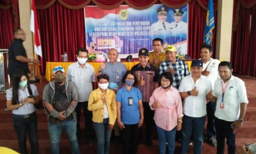 Wali Kota Kupang Berbagi Kasih dengan Awak Media di Kupang, NTT