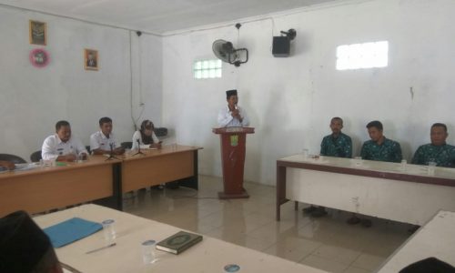 Ketua BPD desa Medan karya kecamatan Tirta jaya kabupaten Karawang lantik panitia sebelas .