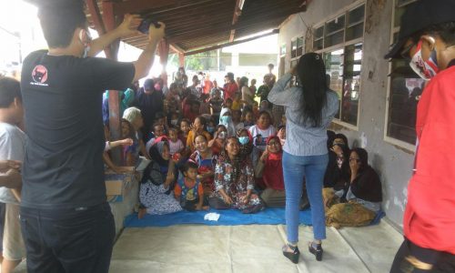 Rieke Diah Pitaloka,m.Hum berkunjung dibeberapa desa kecamatan Rengasdengklok