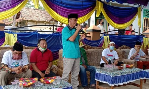 Cawabup Dari Paslon No 2 Berkampanye Di Kampung Kelahiran Ibu Nya
