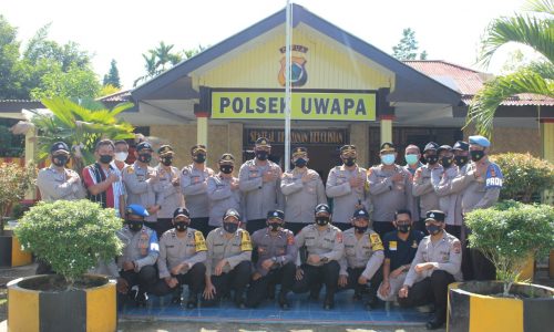 Tinjau Polsek, Karo Rena Polda Papua Berikan Motivasi kepada Personil di Uwapa