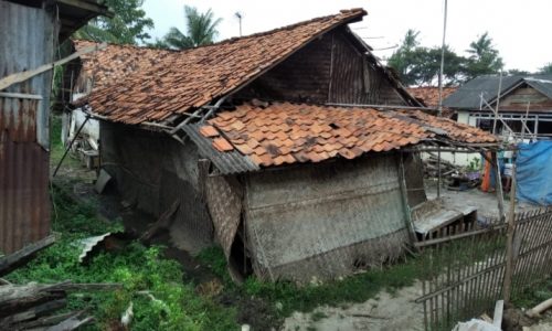 Miris Rumah Warga Nyaris Ambruk, Luput Perhatian Dari Pemerintah