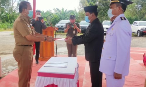 Sertijab Camat Air Hitam Dari Camat Lama Drs M.Dahlin Kepada Camat Baru Andi Cahyadi.SH