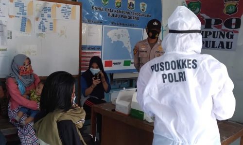 31 Warga Diswab Antigen di Posko KTJ Polsek Kep Seribu Utara