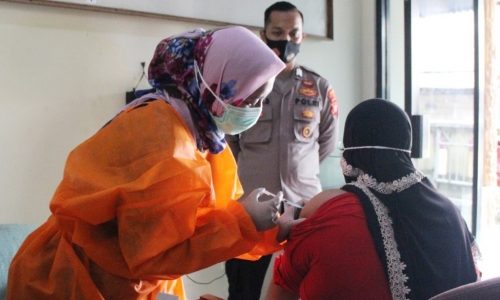 Polsek Kep Seribu Utara Percepat Program Vaksinasi Covid-19