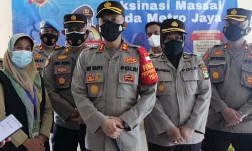Vaksinasi Massal Covid-19 Nasional Polda Meteo Jaya, Polres Kep Seribu Lakukan di  Pulau Panggang