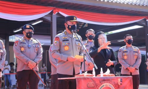 Polres Kep Seribu Kampanyekan Percepatan Vaksinasi Massal