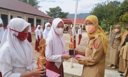 47 Siswa Dan Siswi SDN 1 Pahayu Dinyatakan Lulus Dengan Hasil Yang Memuaskan