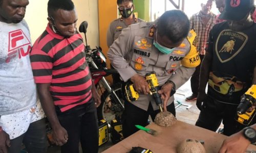 Penemuan Seorang Kapolres Menciptakan Limbah Menjadi Batu Tela.