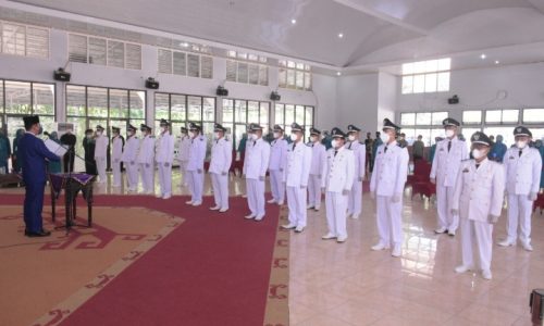 Bupati Way Kanan Lantik Kepala Kampung Dalam Wilayah Kecamatan Rebang Tangkas, Kecamatan Banjit Dan Kecamatan Gunung Labuhan