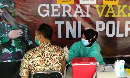 31 Peserta Vaksin Suntik di Gerai Vaksin Presisi Polres Kep Seribu