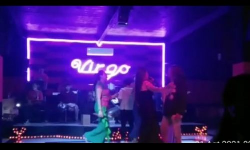 Keren Bar & Cafe Karoke Ini Buka Sampe Pagi, Coronanya Pada Joget
