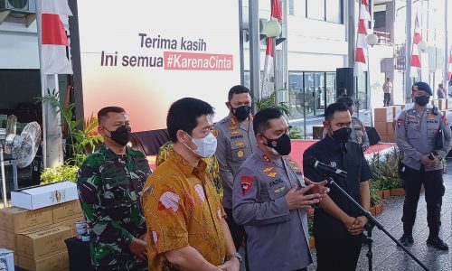 CSR Perusahaan dan Pengusaha sektor perikanan Sumbang 70.000 ikan olahan serta 5000 paket sembako ke masyarakat berdampak Covid-19