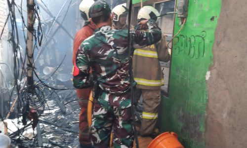 Serda Faisal Bantu Tangani Kebakaran di Wilayah Binaan