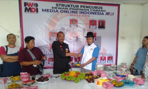 DPC MOI Bekasi Raya Adakan Peresmian Sekertariat Dengan Potong Tumpeng