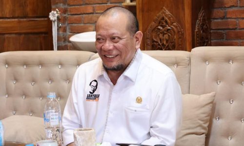 Turut Gerakkan Ekonomi, Ketua DPD RI Apresiasi Kehadiran Pasar Syariah di Probolinggo