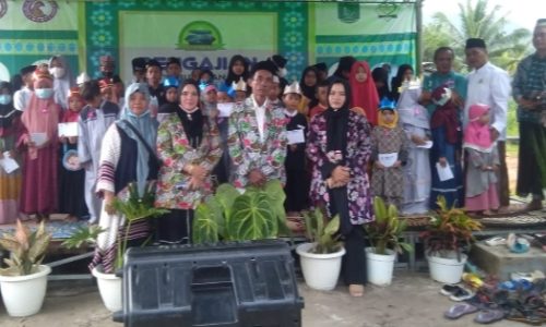 Pondok Pesantren Asshomadiyah Marhaban Pringati Maulid Nabi Sekaligus Hari Pahlawan Dengan Santuni Anak Yatim Dan Duafa. 