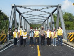 Kementerian PUPR Rampungkan Perbaikan Jembatan Ngantru di Ngawi Jawa Timur, Akses Distribusi Logistik Kembali Terbuka